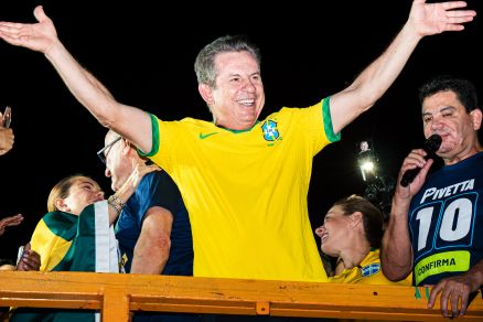 Mauro Mendes Ataca Lulistas de Verde e Amarelo, Aponta Dissimulação e Rejeita Virada: 'Ninguém Cai Nessa Palhaçada'
